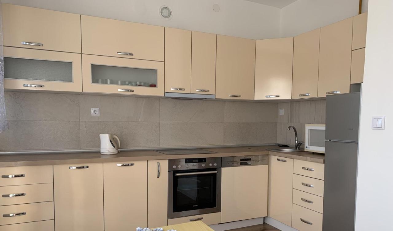 Adzem'S Modern Apartment Sarajevo Eksteriør bilde